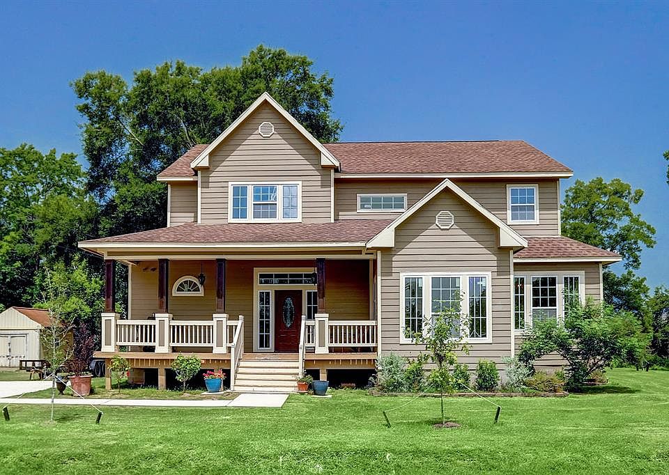1st image of 106 Mouton Cir