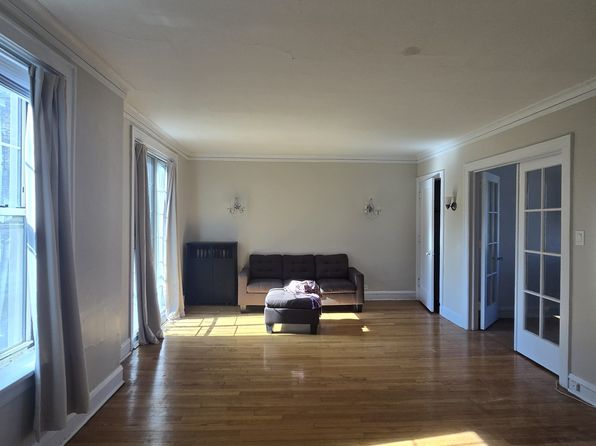 909 Elmwood Ave APT O3