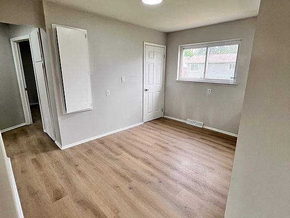 5th image of 6006 Whitefield St