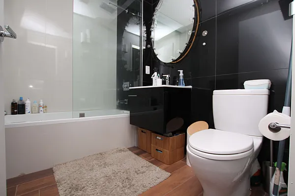 Rented by Nooklyn NYC LLC | media 73