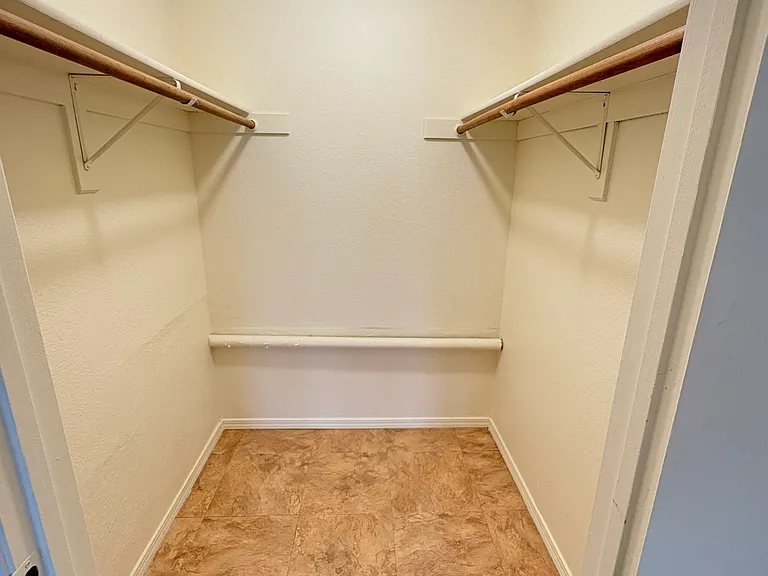 2403 Sunny Slope Dr #4 — Photo 9