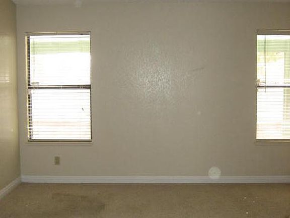 2nd image of 4704 Bannister Ln
