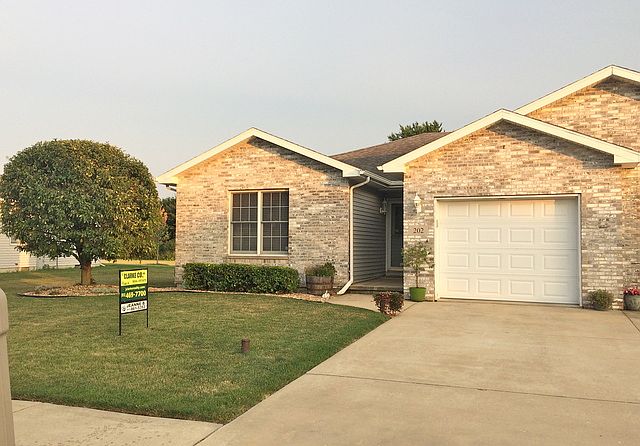 1st image of 202 S McGuire Dr