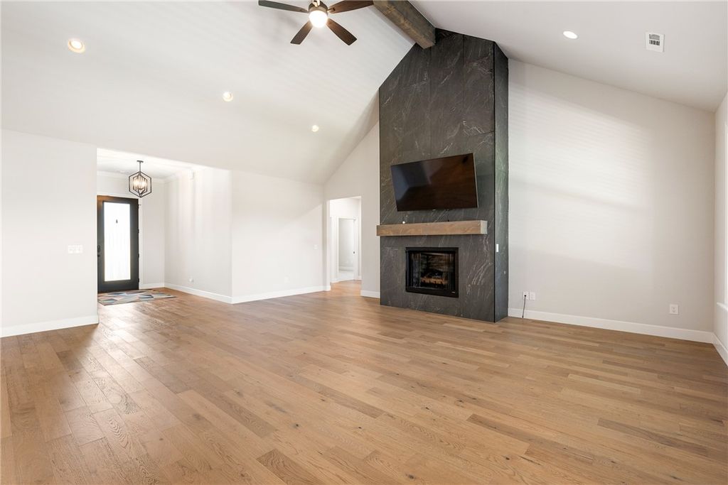 311 Bequette Ln, Centerton, AR - View 5