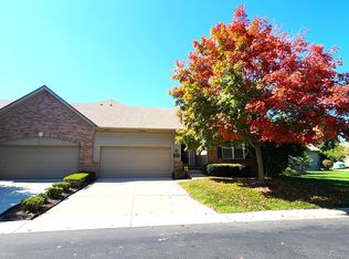193 Winslow Cir #59, Walled Lake, MI 48390
