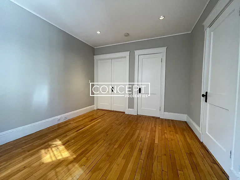 11-13 Story St #2 — Photo 11