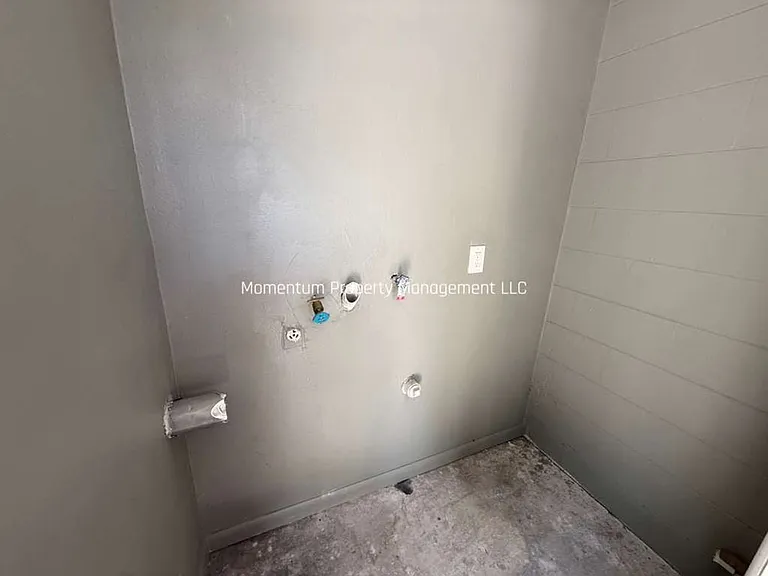 8214 N 17th St #A — Photo 2