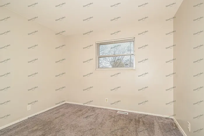 310 Patterson Ln — Photo 10