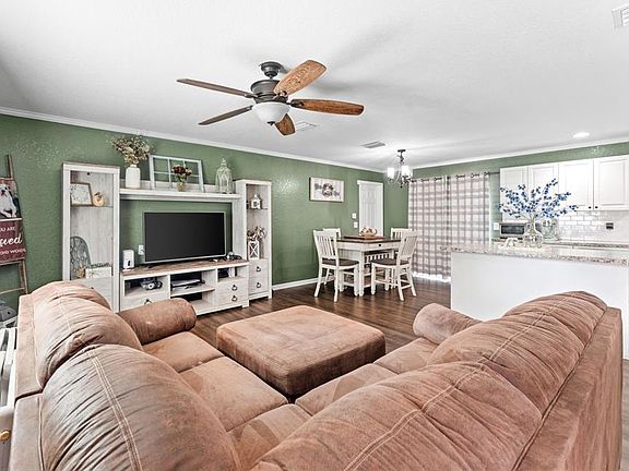 4th image of 3540 NE 29th Ter