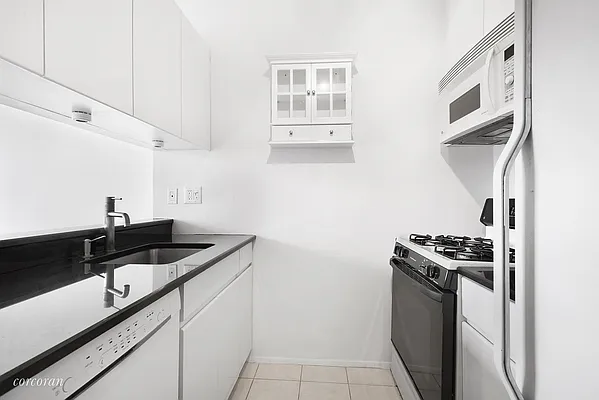 Sold by Corcoran | media 3