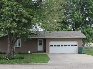 607 Maple St, Abilene, KS 67410