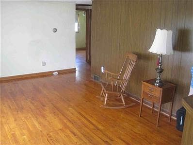 3rd image of 56 Westwood Dr
