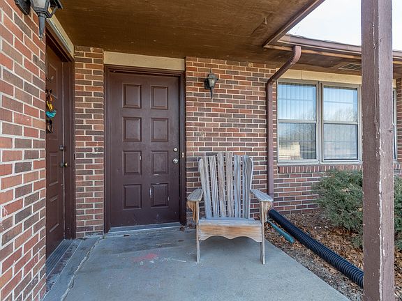 3rd image of 1609 Handley Pl #1611