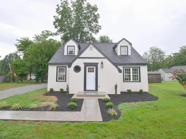 2220 Shawnee Ln, Paducah, KY 42001