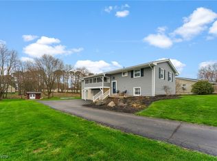 46550 Dogwood Cir, New Waterford, OH 44445