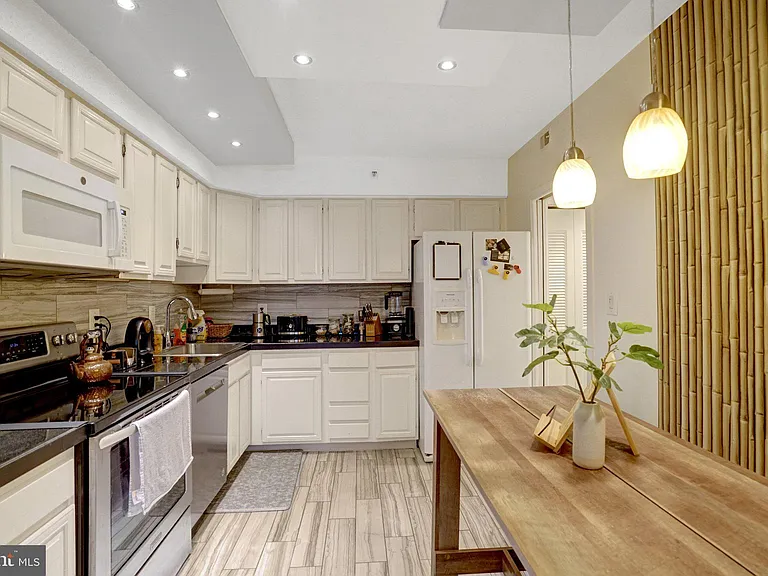 3709 S George Mason Dr #415-E — Photo 16