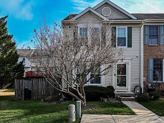 2nd image of 21 Cedarcone Ct