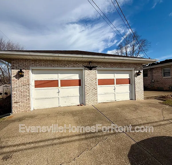 3600 Sweetser Ave — Photo 11