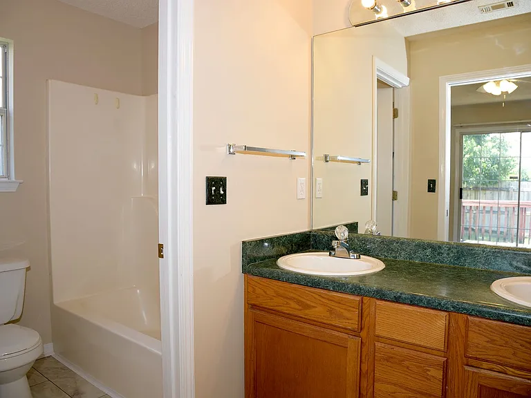 645 Jerrells Ave — Photo 19