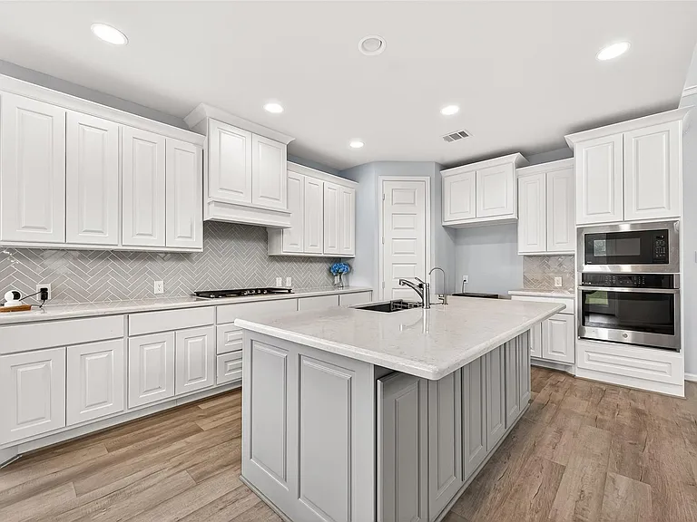 7438 Denali Dr — Photo 18
