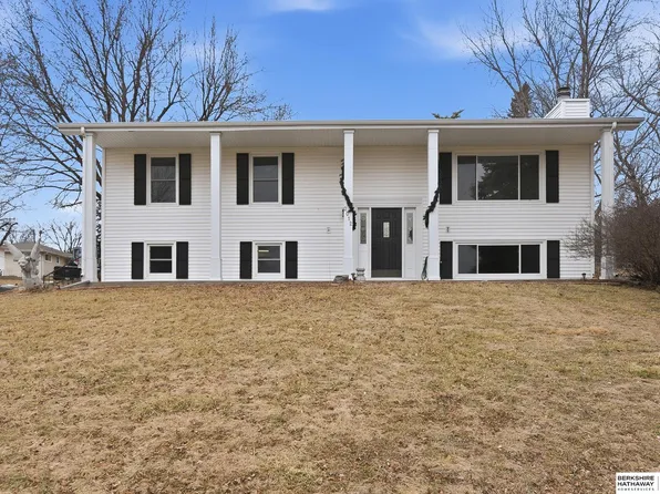 2012 Scott Ave, Tekamah, NE 68061