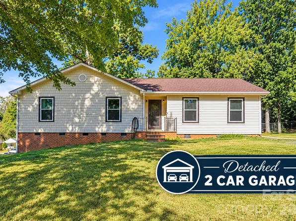 6301 Dwightware Blvd, Charlotte, NC 28227