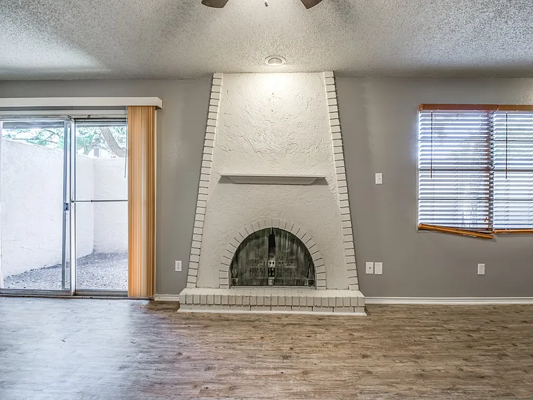 5302 Kenosha Ave — Photo 4