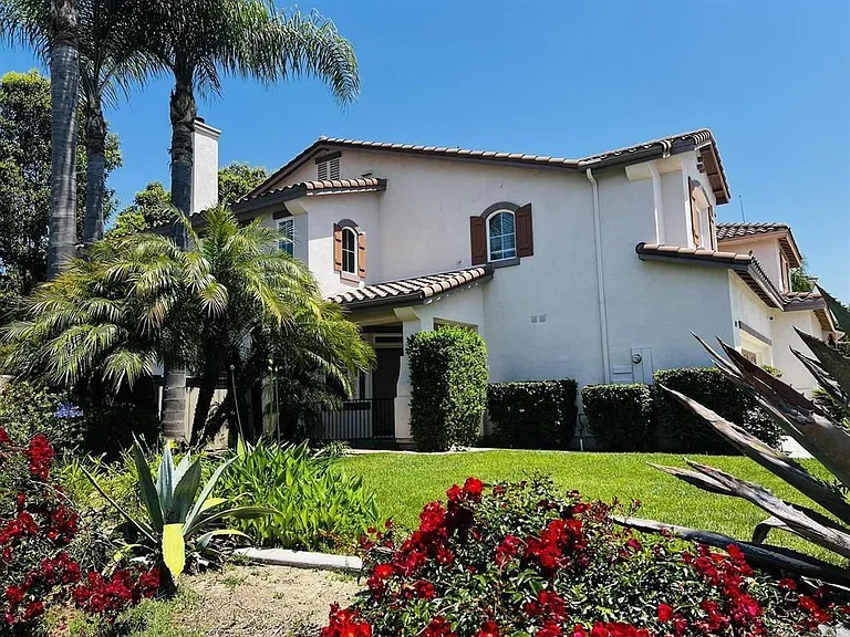 6033 Paseo Hermosa — Photo 3
