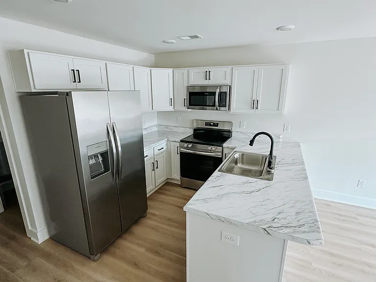 1108 W Main St — Photo 12