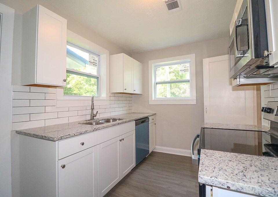 140 E Waring St, Waycross, GA 31501 Zillow