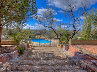 1601 W Caspian Dr, Tucson, AZ 85704