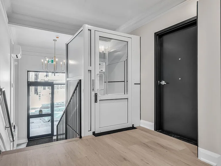 58 Florence St — Photo 3
