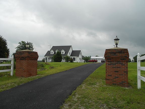 3rd image of 2626 E Highway 86