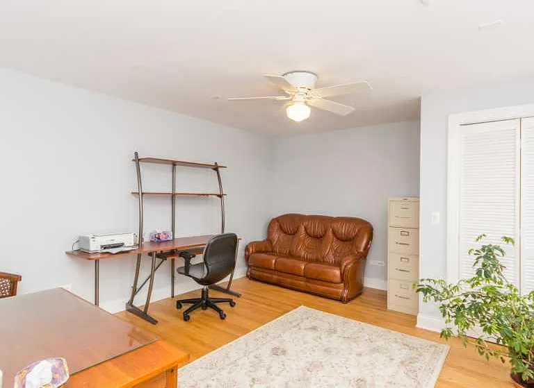 4113 N Southport Ave — Photo 34