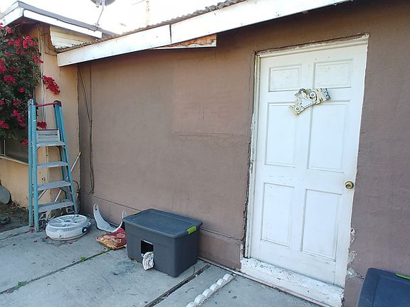 4th image of 5830 Ludell St