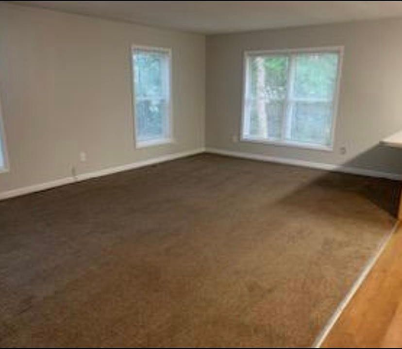 2nd image of 119 NW 19th St