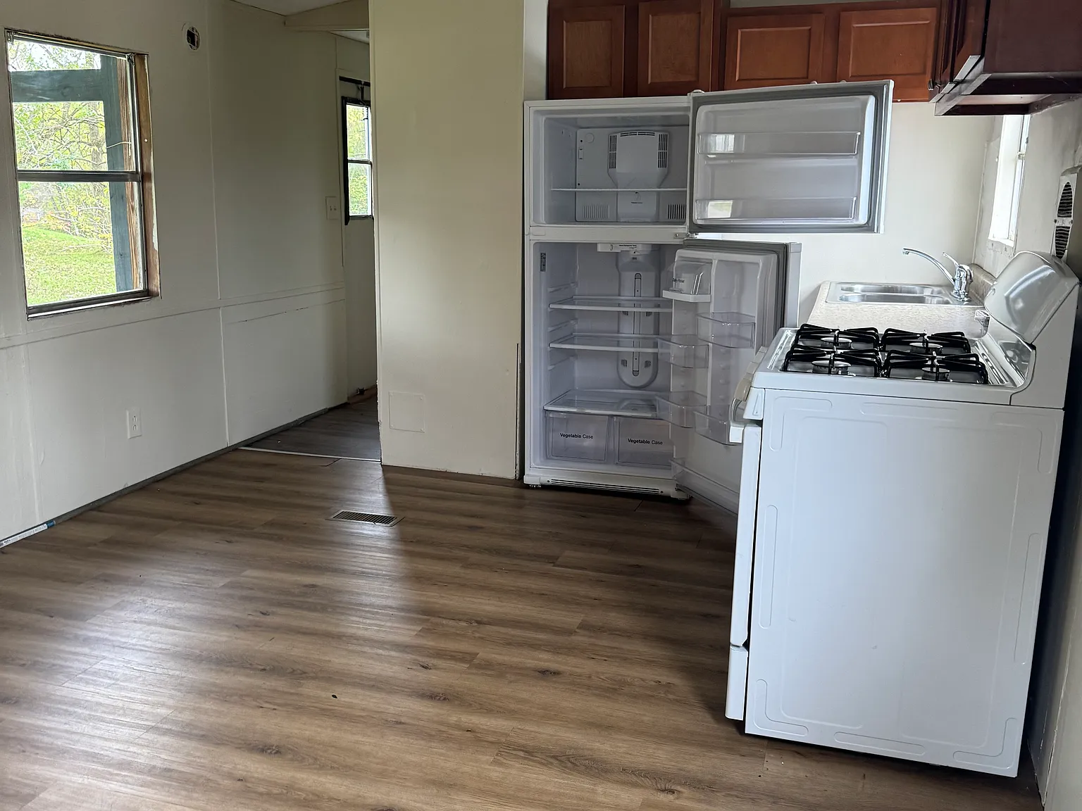 1683 Marion Waldo Rd — Photo 4