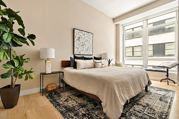 Bedroom, photo 1