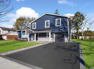 34 Orange Dr, Jericho, NY 11753