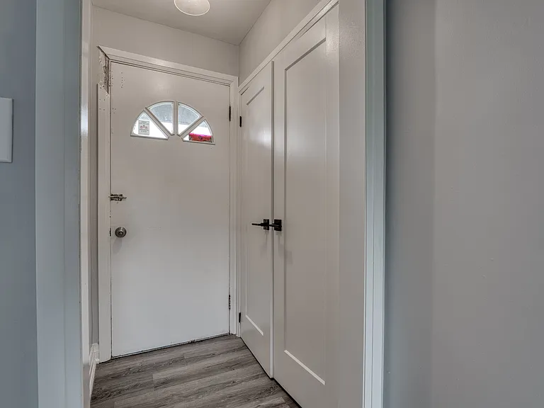 22 Ruskin St #1 — Photo 3