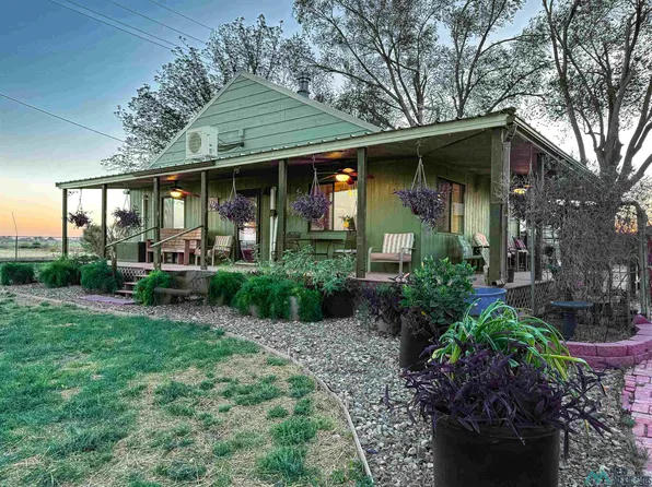 2707 E Bland St, Roswell, NM 88203