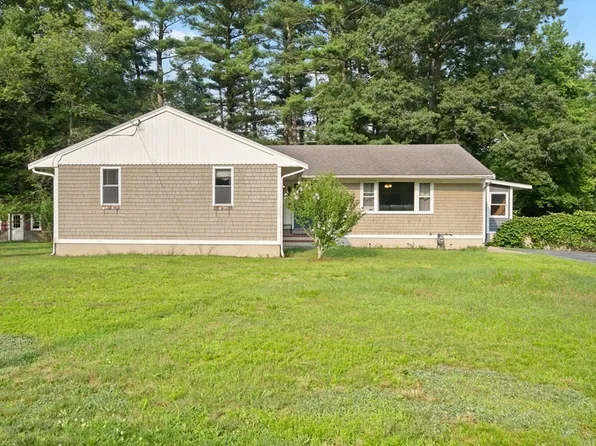 8 Cushman Ave, East Freetown, MA 02717