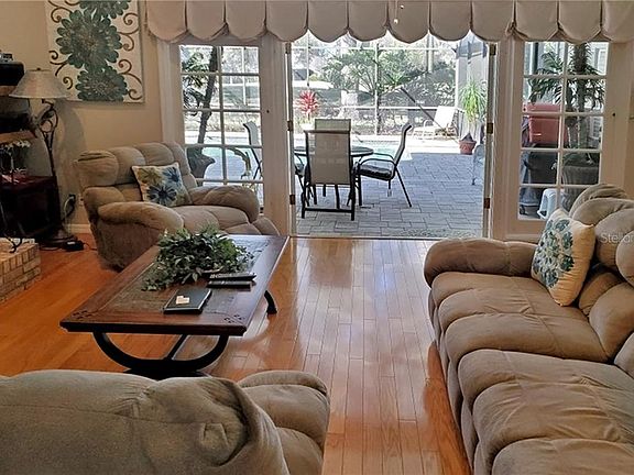 5th image of 641 N Longview Pl
