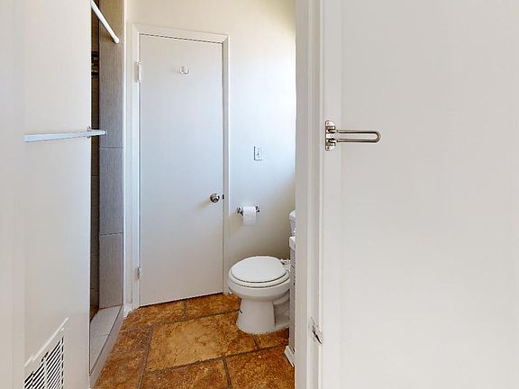 5001-Rockford-Dr-Bathroom(1)_06202025