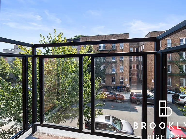 659 Hancock St #3B — Photo 10