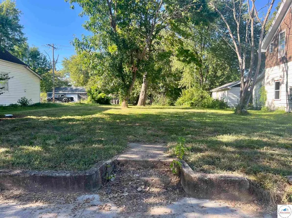 713 E 15th St, Sedalia, MO 65301