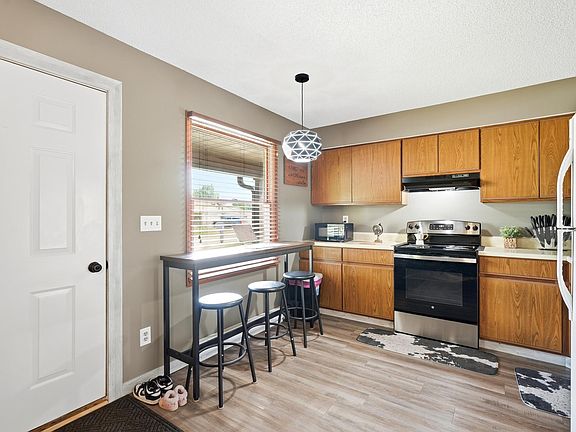5th image of 2104 Cortez Dr