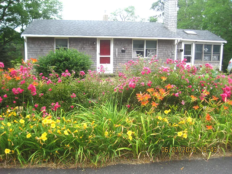 115 Sunset Ave — Photo 8