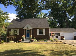 833 Bears Den Rd, Youngstown, OH 44511