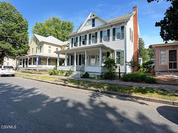 3rd image of 249 Green St